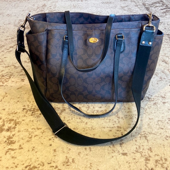 Cute brown and black coach purse medium sized. Great shape! - Picture 1 of 5